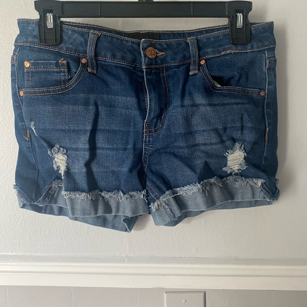 Celebrity Pink Jean Shorts. Size S